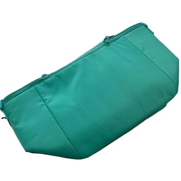 RELISTED *** PINK Victoria’s Secret 6 Pack Soft Palm Tree Cooler In Aqua NWT - Picture 5 of 10